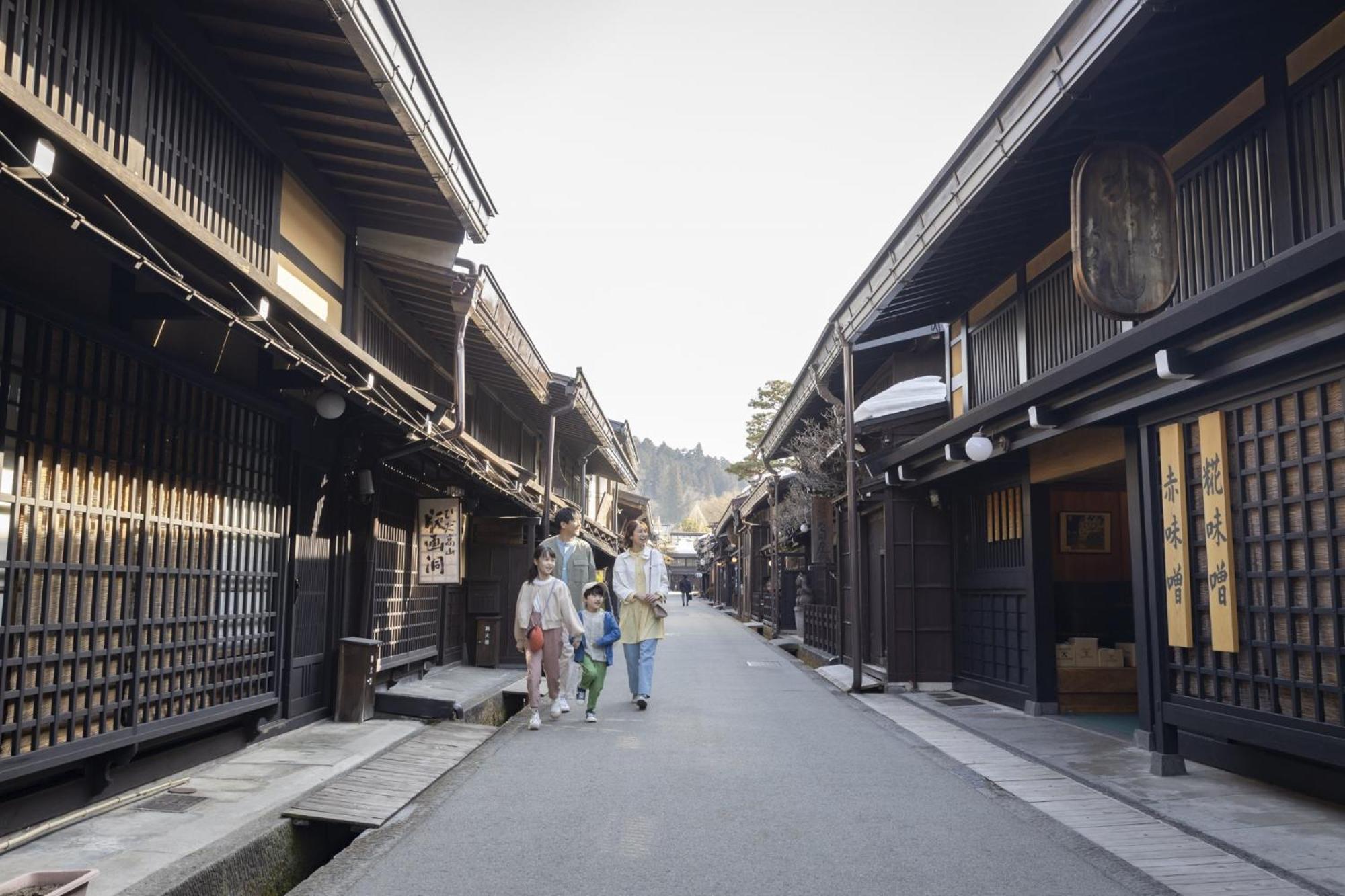 Ooedo Onsen Monogatari Premium Gero Honkan Exterior foto